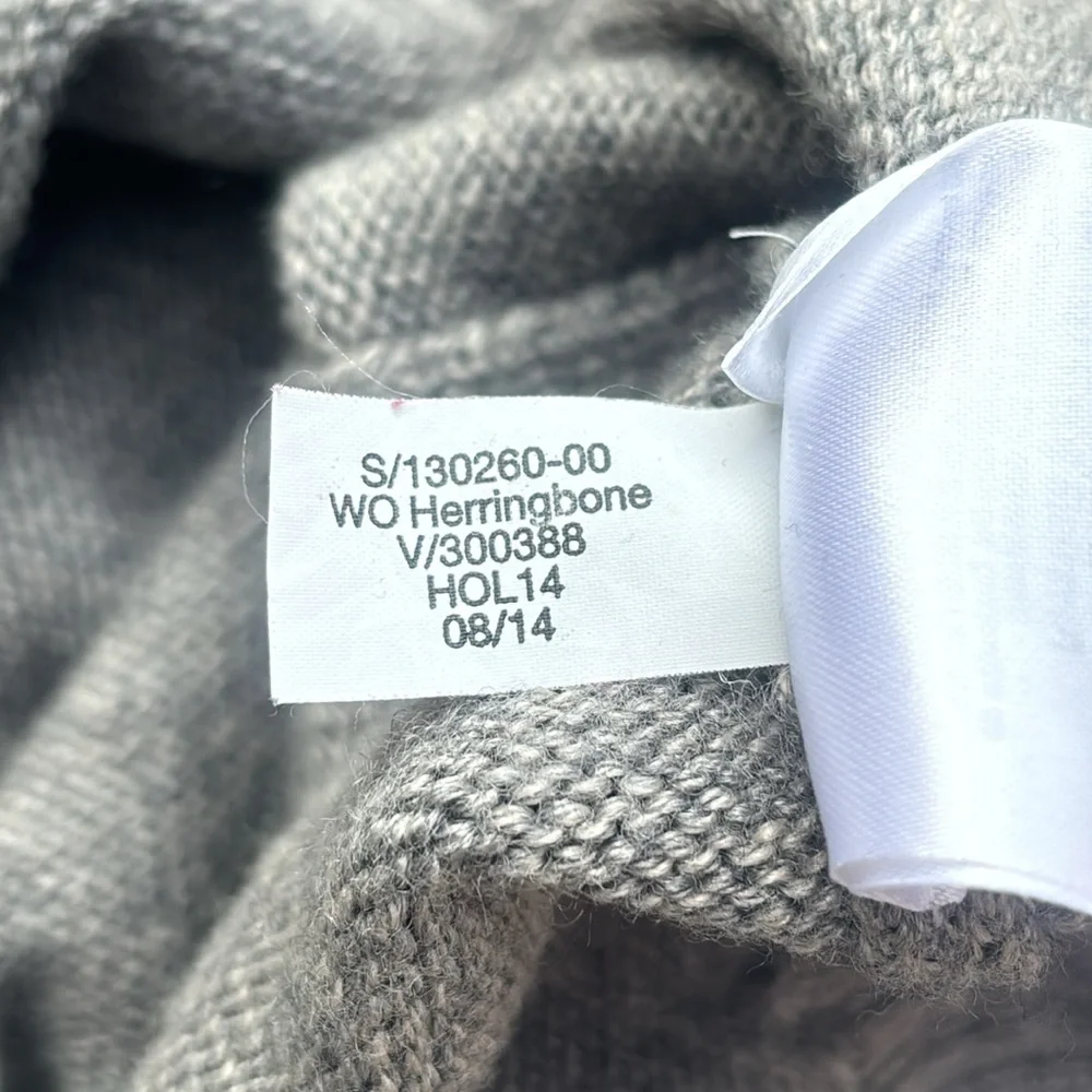 Banana Republic Men’s Sweater Gray Merin  Extra Fine Wool Size Medium